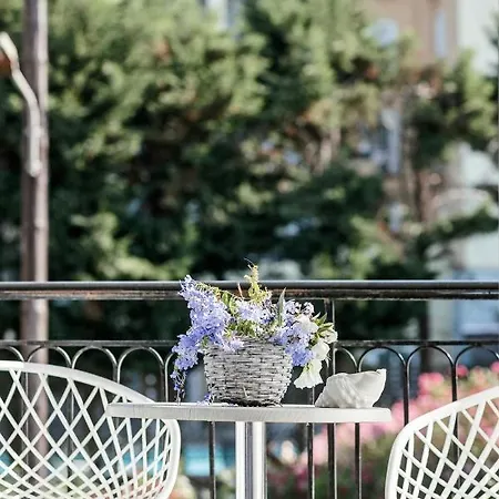 E & G Figareto 5 アパート